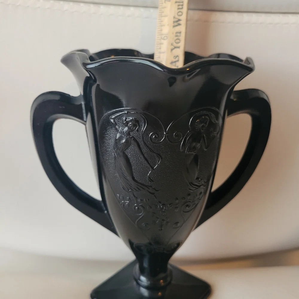 Vintage L.E. Smith Black Amethyst Glass Trophy Vase ~ Embossed Dancing Nymphs - Picture 16 of 16